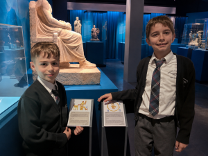 Socrates-Demosthenes students help write Montreal's Greek heroes exhibition